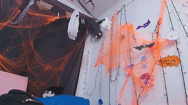 timkerbell  online show from 10/23/25, 07:23