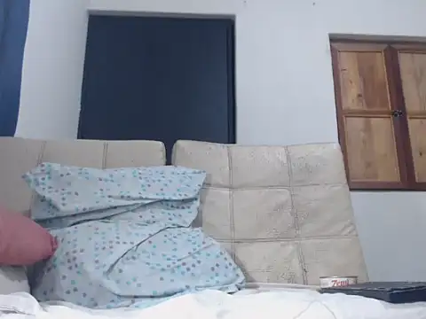 womancute online show from 10/09/25, 03:07