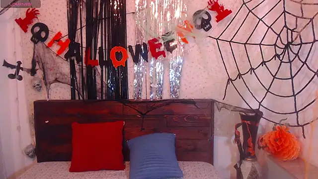 NikkieMilky online show from 10/29/25, 02:10