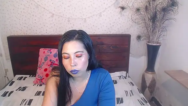 Snapshot of NikkieMilky chatting on 10/03/25, 01:53 NikkieMilky online show from 10/03/25, 01:53