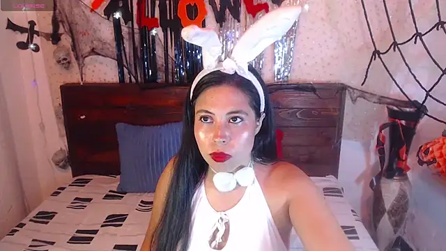 NikkieMilky online show from 10/28/25, 02:56