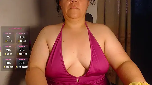 Snapshot of agathamiller01 chatting on 05/19/26, 11:06 agathamiller01 online show from 05/19/26, 11:06