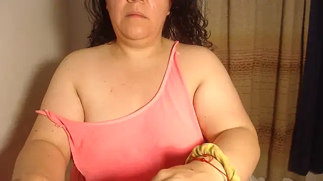 agathamiller01 online show from 02/01/26, 10:57