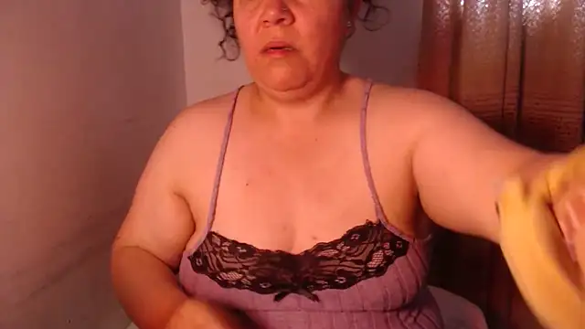 agathamiller01 online show from 04/04/26, 11:39