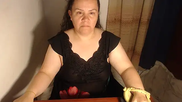 agathamiller01 online show from 02/06/26, 10:55