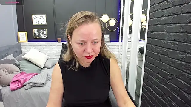 Snapshot of GabrielGold chatting on 12/19/24, 08:55 GabrielGold online show from 12/19/24, 08:55