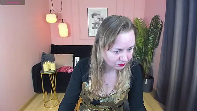 Snapshot of GabrielGold chatting on 01/23/25, 08:56 GabrielGold online show from 01/23/25, 08:56