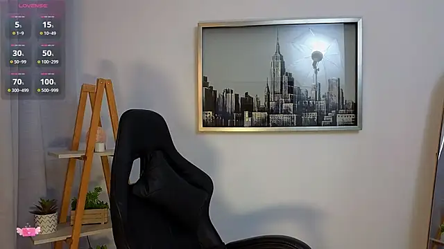 bella  adams online show from 10/08/25, 02:18