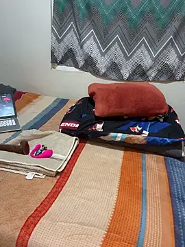 MileyGia online show from 12/20/25, 01:30