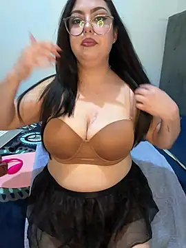 MileyGia online show from 02/05/26, 11:33