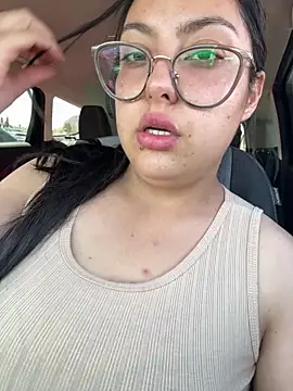 MileyGia online show from 03/19/26, 06:52