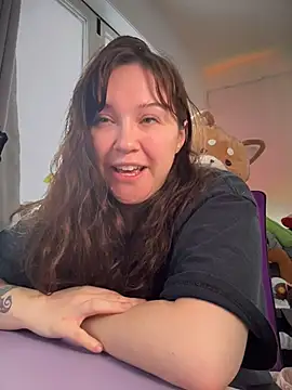 JennKenobi online show from 02/25/26, 03:01