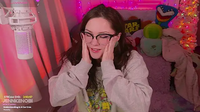 JennKenobi online show from 12/03/25, 03:55