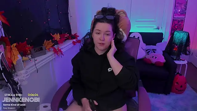 JennKenobi online show from 10/16/25, 02:47