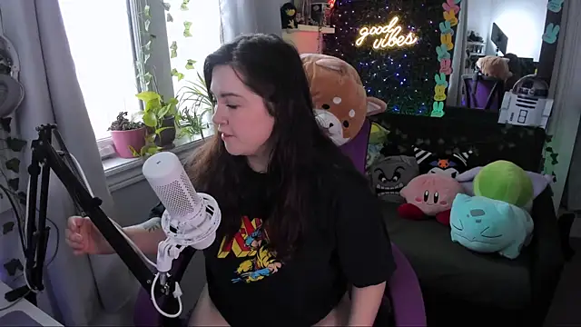 JennKenobi online show from 04/17/26, 03:15