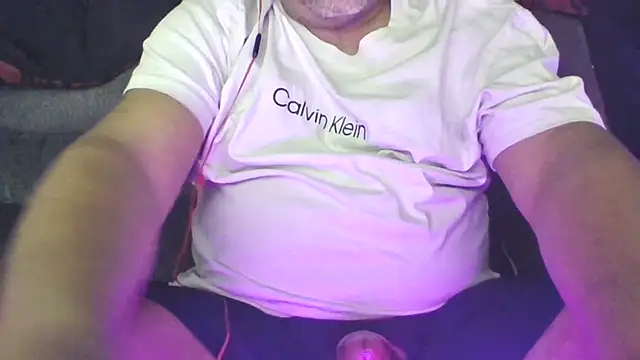 dmannn45676 online show from 02/16/25, 09:37