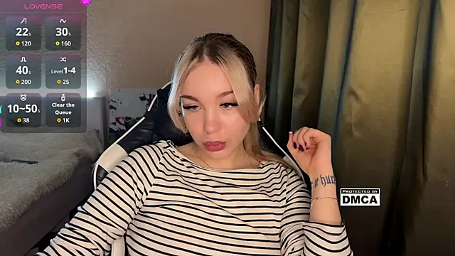 Snapshot of ariashaa chatting on 11/16/25, 02:11 ariashaa online show from 11/16/25, 02:11