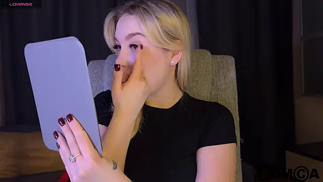 ariashaa online show from 03/25/26, 03:55