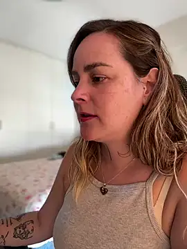 misslulipop online show from 03/17/25, 07:37