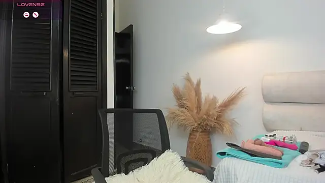 angelica af online show from 09/19/25, 01:48