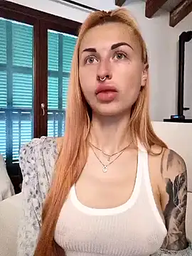 Snapshot of kylie_blck chatting on 03/21/25, 11:33 kylie blck online show from 03/21/25, 11:33
