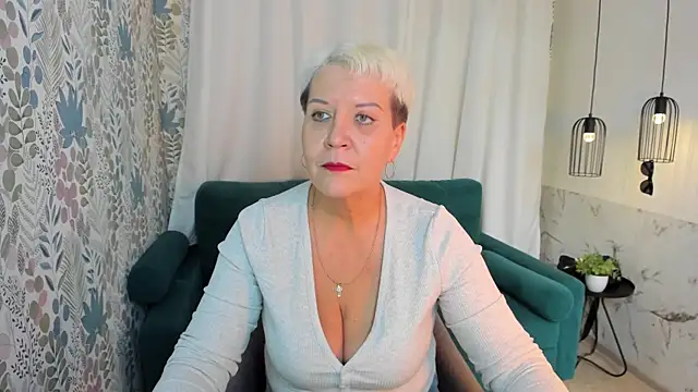 Snapshot of KathySunn chatting on 03/24/26, 01:11 KathySunn online show from 03/24/26, 01:11