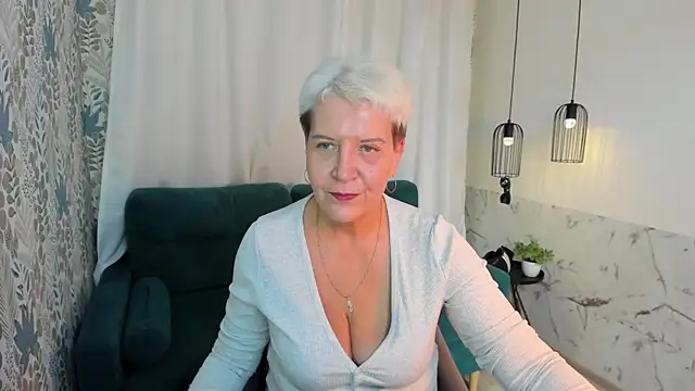 Snapshot of KathySunn chatting on 03/22/26, 01:34 KathySunn online show from 03/22/26, 01:34