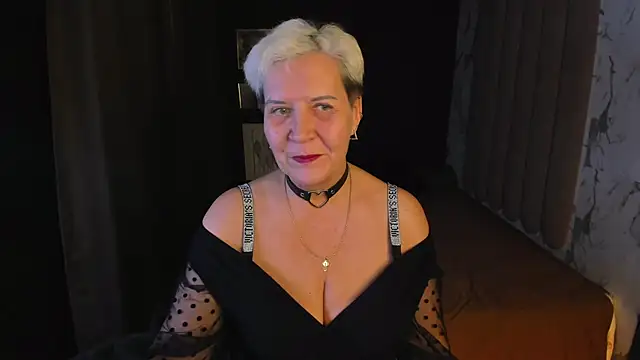 Snapshot of KathySunn chatting on 04/04/26, 01:28 KathySunn online show from 04/04/26, 01:28