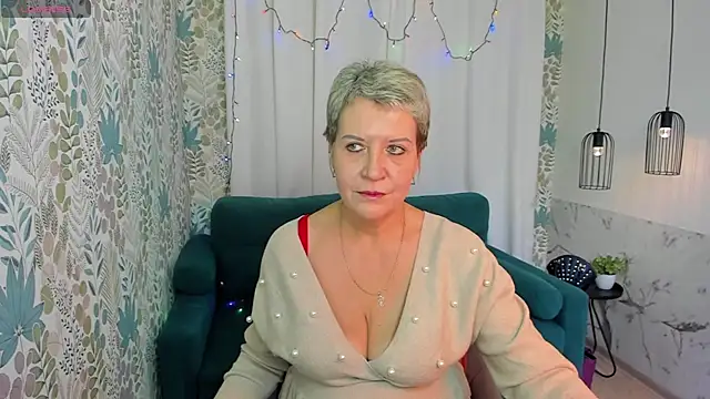 Snapshot of KathySunn chatting on 01/04/25, 01:31 KathySunn online show from 01/04/25, 01:31