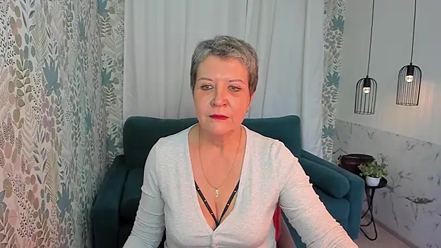 Snapshot of KathySunn chatting on 03/18/25, 07:22 KathySunn online show from 03/18/25, 07:22