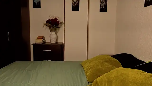 Snapshot of Angela_isabella chatting on 01/10/26, 12:28 Angela isabella online show from 01/10/26, 12:28