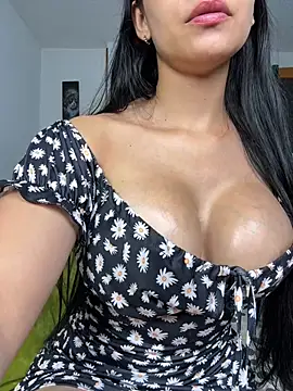 Snapshot of Angela_isabella chatting on 05/03/26, 09:29 Angela isabella online show from 05/03/26, 09:29