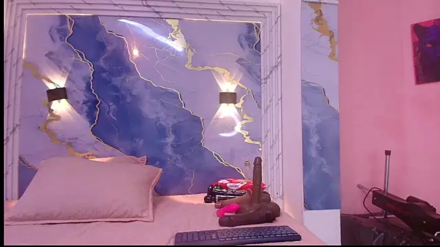 lorrayne  online show from 10/17/25, 12:07