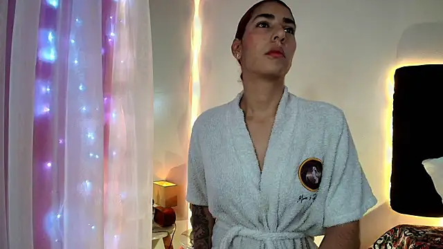 lorrayne  online show from 03/28/26, 12:06