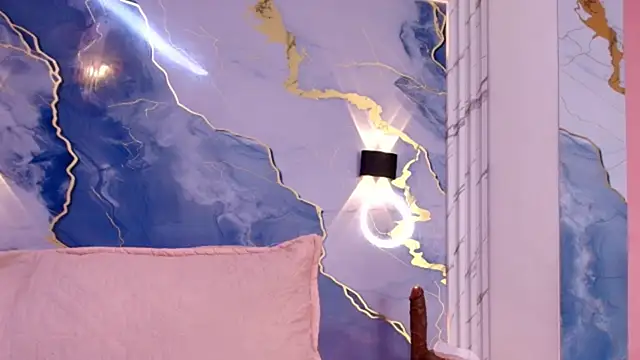 lorrayne  online show from 10/04/25, 12:07