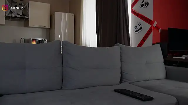  in yan online show from 11/04/25, 05:00