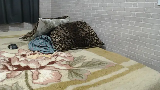 sweet luana online show from 03/16/25, 07:59