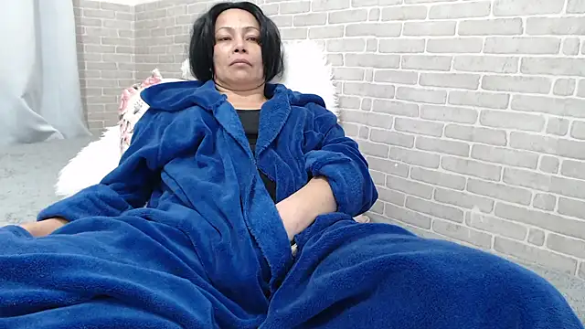 Snapshot of sweet_luana chatting on 07/11/26, 04:57 sweet luana online show from 07/11/26, 04:57