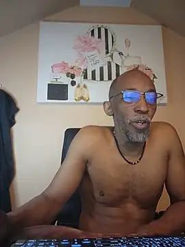 Lonelynudist59 online show from 06/04/26, 12:54