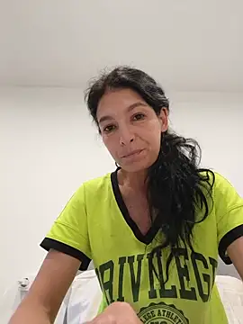 Snapshot of Sposini69 chatting on 06/14/26, 11:00 Sposini69 online show from 06/14/26, 11:00