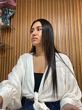 Ambar pe  online show from 04/11/26, 04:43