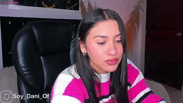 Snapshot of Ambar_pe_ chatting on 03/01/25, 02:15 Ambar pe  online show from 03/01/25, 02:15