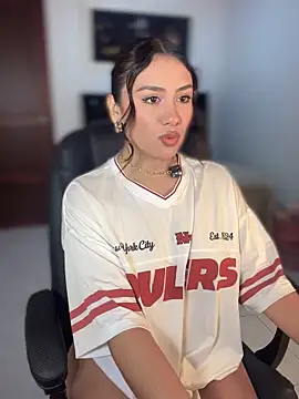 Ambar pe  online show from 10/29/25, 03:38