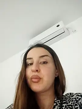 miradetrasdeti online show from 04/21/26, 08:48