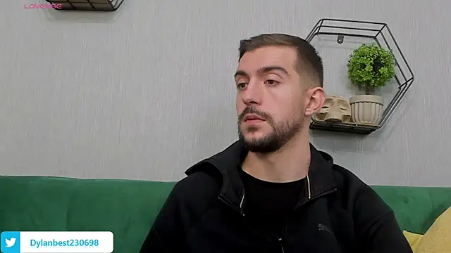 Snapshot of Dylan_Best chatting on 10/07/25, 08:54 Dylan Best online show from 10/07/25, 08:54