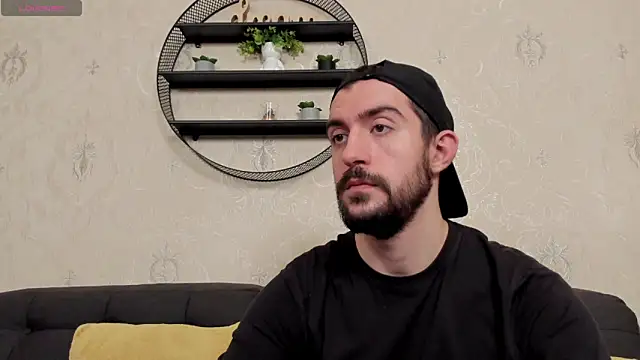 Dylan Best online show from 03/25/26, 02:33