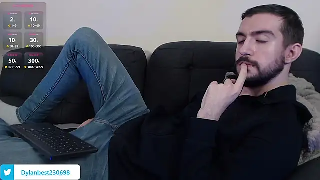 Snapshot of Dylan_Best chatting on 02/26/25, 05:24 Dylan Best online show from 02/26/25, 05:24