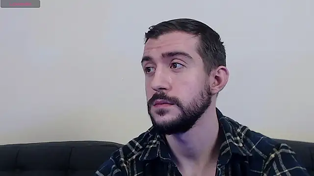 Snapshot of Dylan_Best chatting on 02/24/25, 11:41 Dylan Best online show from 02/24/25, 11:41
