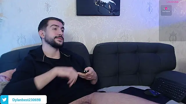 Snapshot of Dylan_Best chatting on 02/12/25, 12:05 Dylan Best online show from 02/12/25, 12:05
