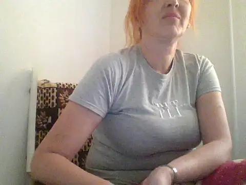 Snapshot of MssAngela chatting on 09/27/25, 12:11 MssAngela online show from 09/27/25, 12:11